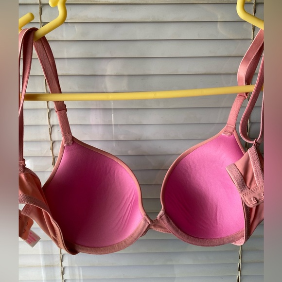 Bra - Picture 2 of 3